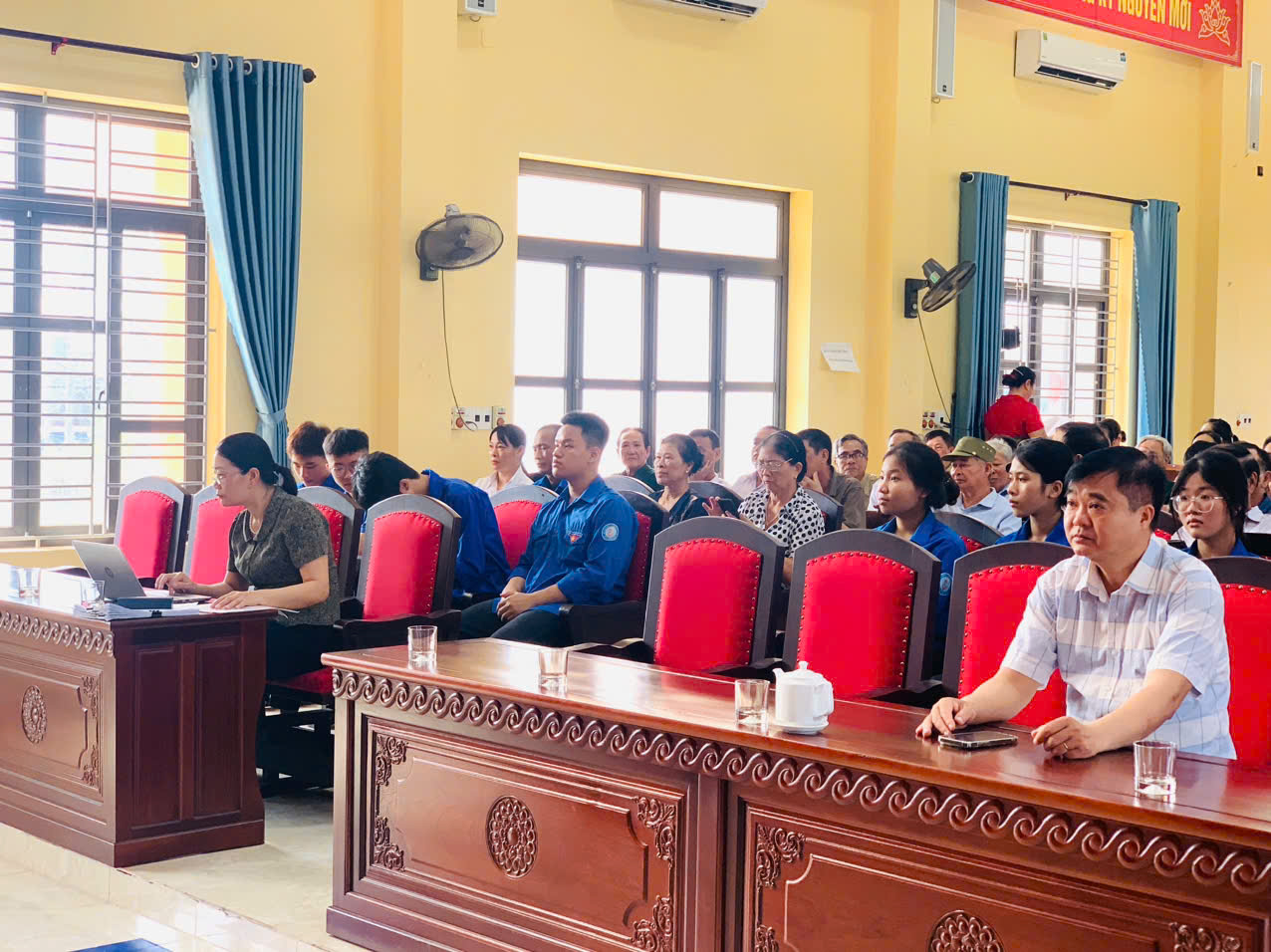 UBMTTQ XÃ ĐÔNG THUỴ ANH TỔ CHỨC HỘI NGHỊ TRỰC TUYẾN TẬP HUẤN BÌNH DÂN HỌC VỤ SỐ