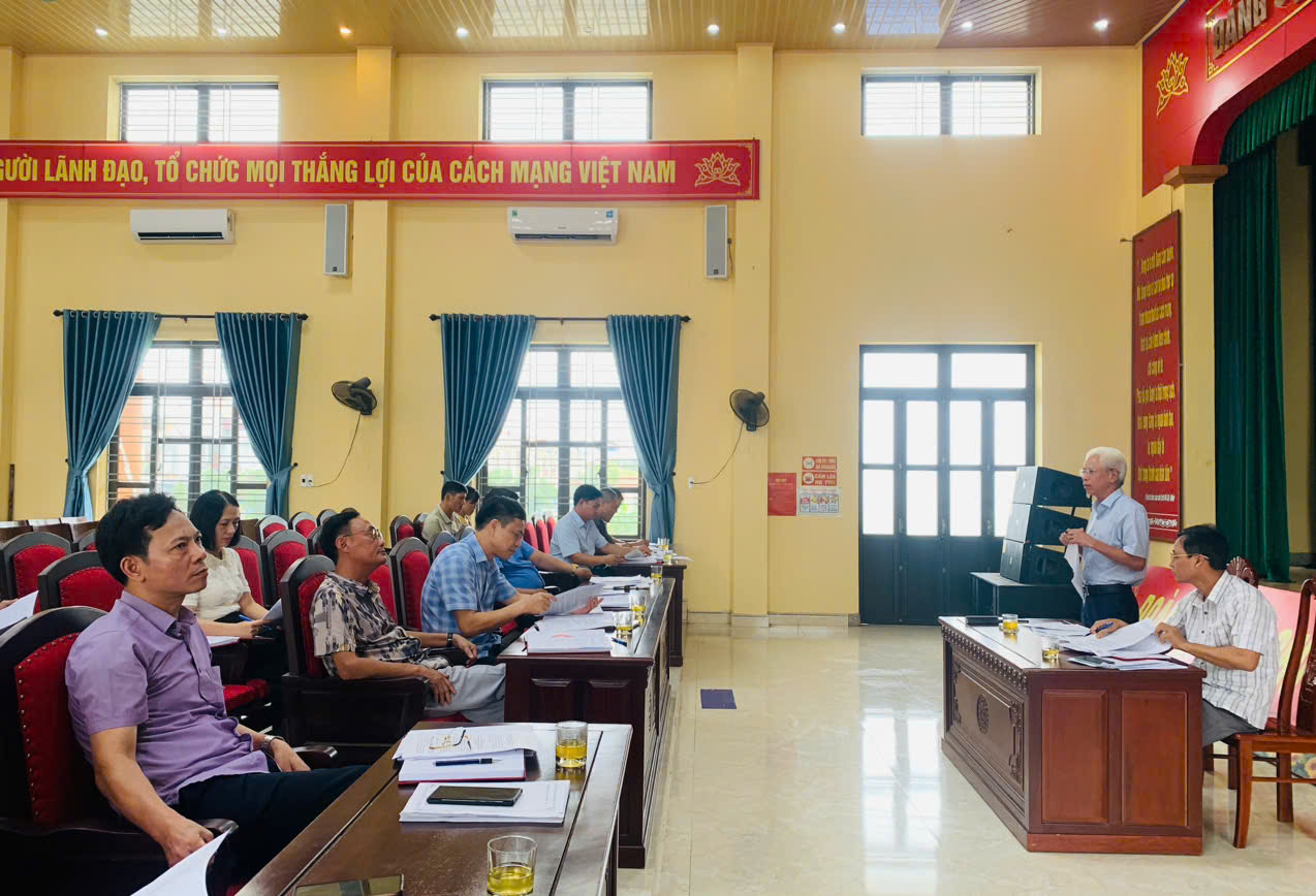 THƯỜNG TRỰC HĐND XÃ ĐÔNG THUỴ ANH THẨM TRA BÁO CÁO KẾT QUẢ THỰC HIỆN NHIỆM VỤ PHÁT TRIỂN KINH TẾ - XÃ HỘI 6 THÁNG ĐẦU NĂM VÀ PHƯƠNG HƯỚNG, NHIỆM VỤ, GIẢI PHÁP 6 THÁNG CUỐI NĂM 2026, PHỤC VỤ KỲ HỌP THỨ HAI, HĐND XÃ KHOÁ II, NHIỆM KỲ 2026 – 2031.