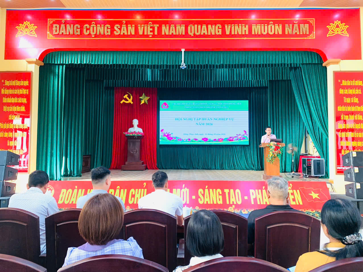 BAN ĐẠI DIỆN HỘI ĐỒNG QUẢN TRỊ NGÂN HÀNG CHÍNH SÁCH XÃ HỘI XÃ ĐÔNG THỤY ANH HỌP PHIÊN QUÝ III NĂM 2026