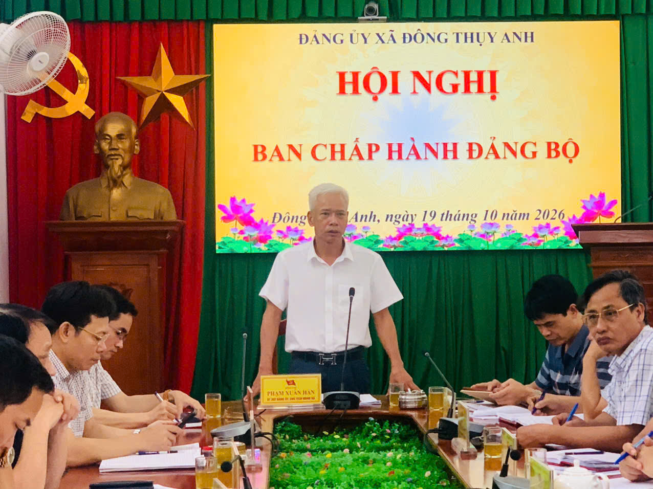 ĐẢNG ỦY XÃ ĐÔNG THỤY ANH TỔ CHỨC HỘI NGHỊ BAN THƯỜNG VỤ